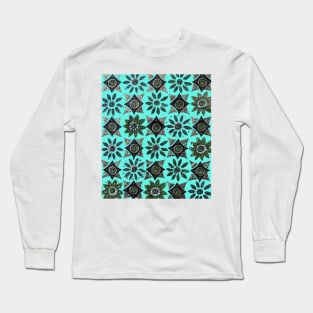 Retro Outer Space 1950s, 1960s pattern in teal blue Long Sleeve T-Shirt